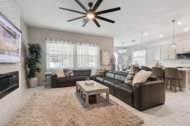 7611 S FAUL STREET, Tampa, FL 33616