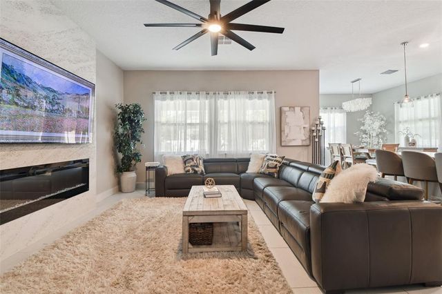 7611 S FAUL STREET, Tampa, FL 33616