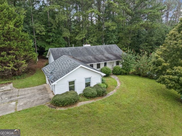 598 Beavers Road, Grantville, GA 30220