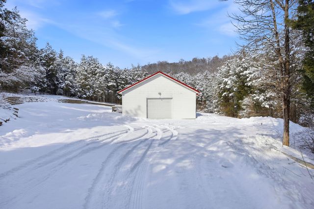 8942 Quicks Run Road, Vanceburg, KY 41179