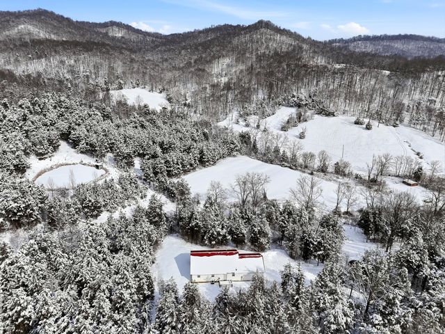 8942 Quicks Run Road, Vanceburg, KY 41179