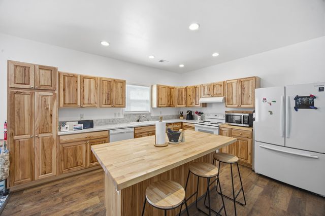 8942 Quicks Run Road, Vanceburg, KY 41179