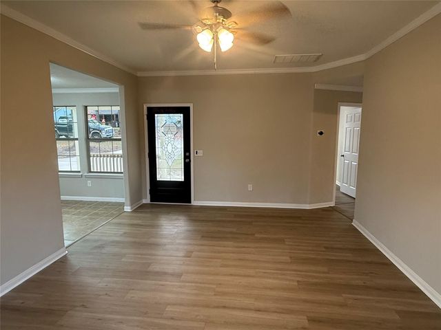 10464 Royal York, Conroe, TX 77303