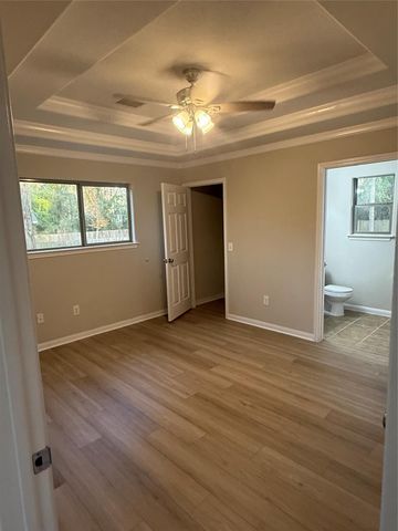 10464 Royal York, Conroe, TX 77303