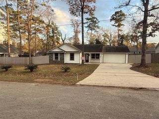 10464 Royal York, Conroe, TX 77303