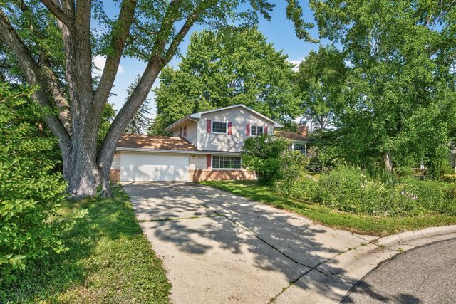 10704 Prescott Court, Burnsville, MN 55337