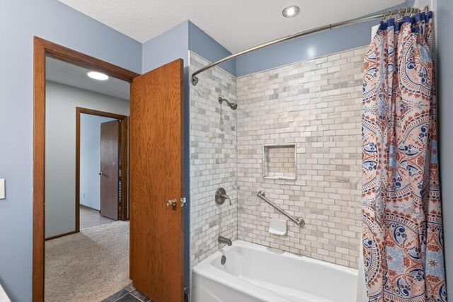 10704 Prescott Court, Burnsville, MN 55337