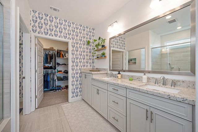 5030 Peace Lily Ln, Roseville, CA 95747