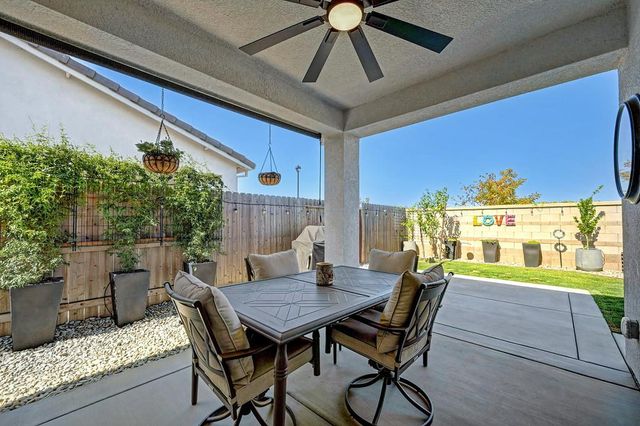 5030 Peace Lily Ln, Roseville, CA 95747