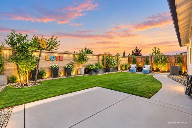 5030 Peace Lily Ln, Roseville, CA 95747