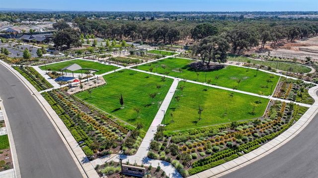 5030 Peace Lily Ln, Roseville, CA 95747