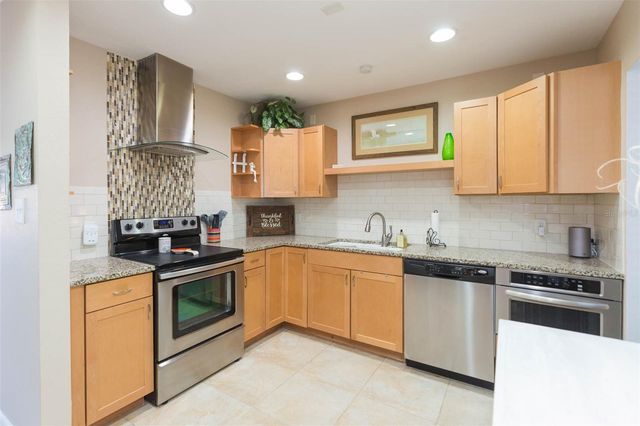 4206 W WISCONSIN AVENUE, Tampa, FL 33616