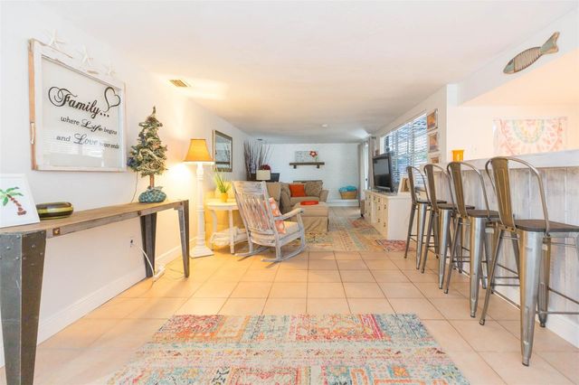 4206 W WISCONSIN AVENUE, Tampa, FL 33616