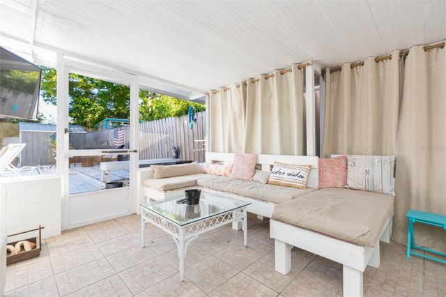 4206 W WISCONSIN AVENUE, Tampa, FL 33616