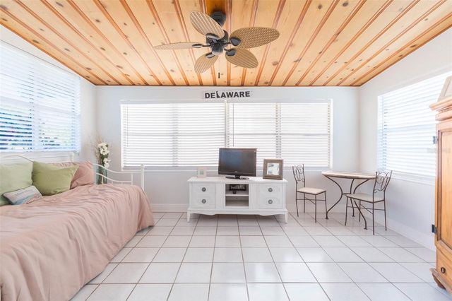 4206 W WISCONSIN AVENUE, Tampa, FL 33616