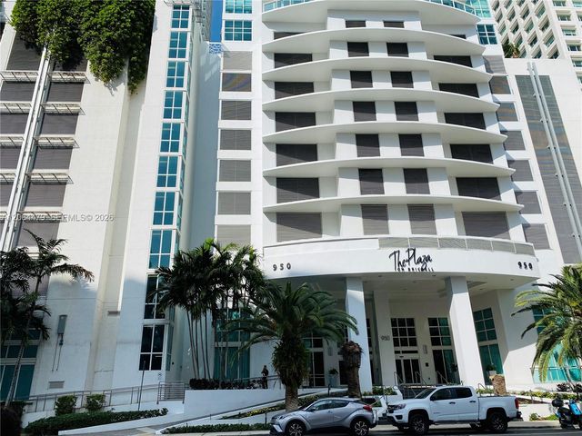 950 Brickell Bay Dr 3709, Miami, FL 33131