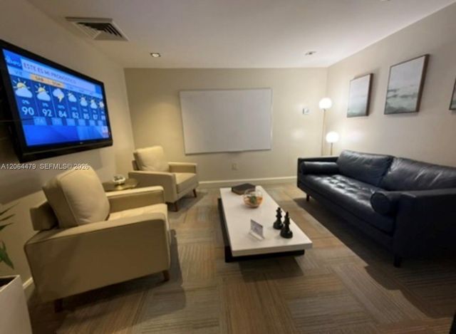 950 Brickell Bay Dr 3709, Miami, FL 33131