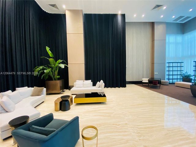 950 Brickell Bay Dr 3709, Miami, FL 33131