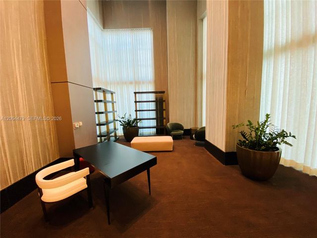950 Brickell Bay Dr 3709, Miami, FL 33131