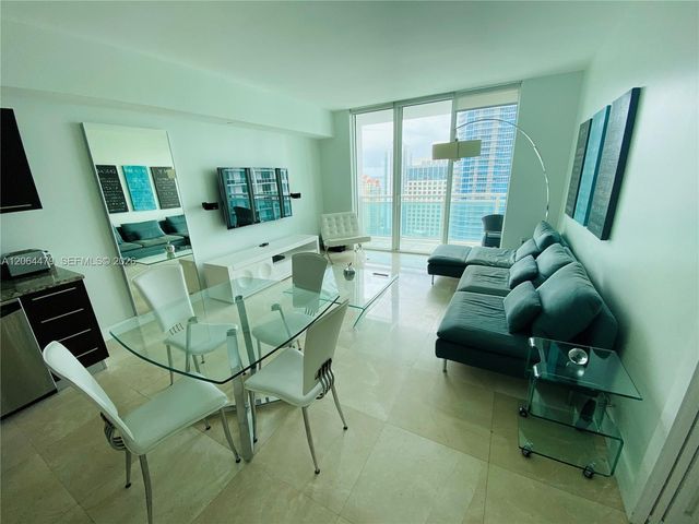 950 Brickell Bay Dr 3709, Miami, FL 33131