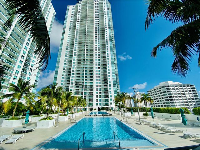 950 Brickell Bay Dr 3709, Miami, FL 33131