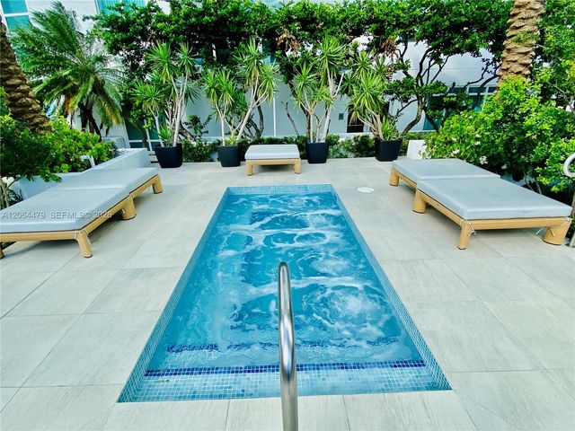 950 Brickell Bay Dr 3709, Miami, FL 33131