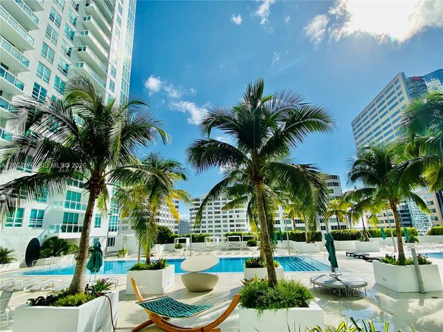 950 Brickell Bay Dr 3709, Miami, FL 33131