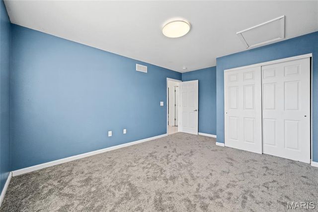 2305 Hunters Point Drive, Granite City, IL 62040