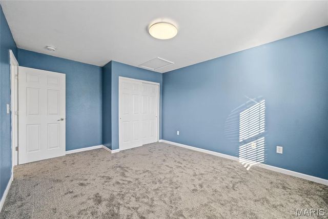 2305 Hunters Point Drive, Granite City, IL 62040