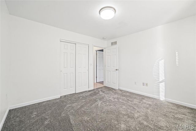 2305 Hunters Point Drive, Granite City, IL 62040