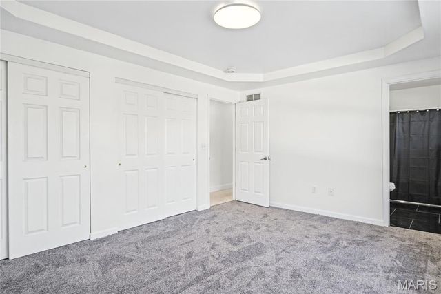 2305 Hunters Point Drive, Granite City, IL 62040