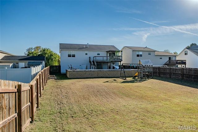 2305 Hunters Point Drive, Granite City, IL 62040