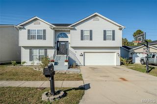 2305 Hunters Point Drive, Granite City, IL 62040