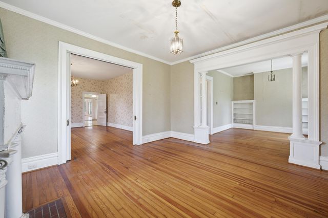 2665 Paris Pike, Lexington, KY 40511