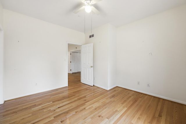 2665 Paris Pike, Lexington, KY 40511