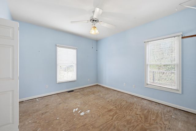 2665 Paris Pike, Lexington, KY 40511