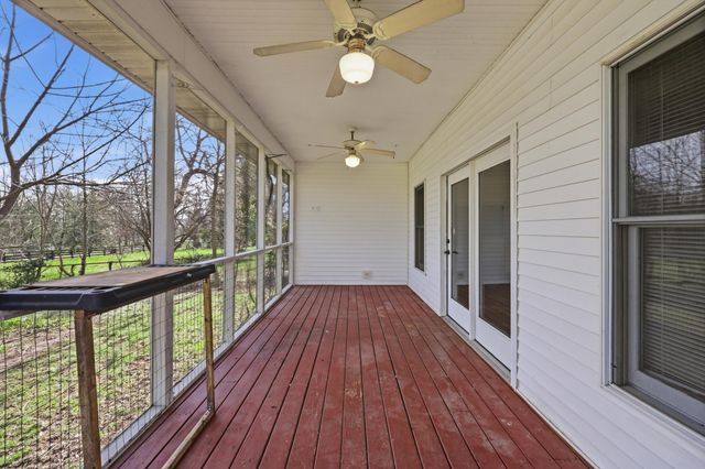 2665 Paris Pike, Lexington, KY 40511