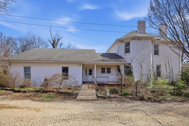 2665 Paris Pike, Lexington, KY 40511