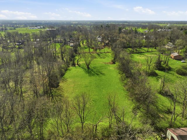 2665 Paris Pike, Lexington, KY 40511