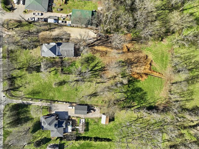 2665 Paris Pike, Lexington, KY 40511