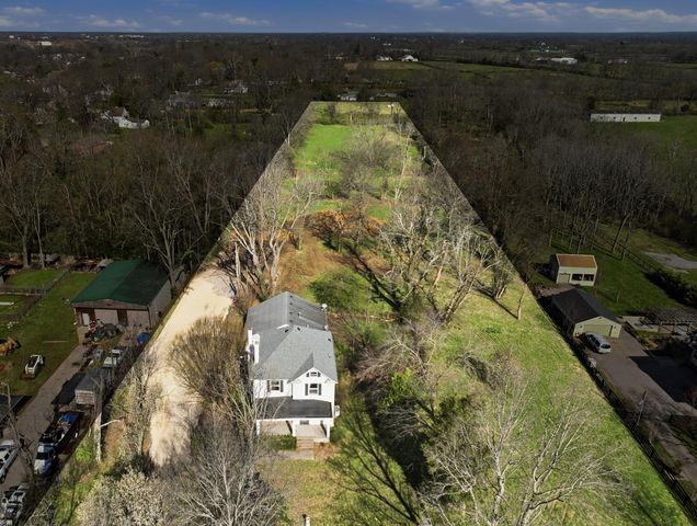 2665 Paris Pike, Lexington, KY 40511