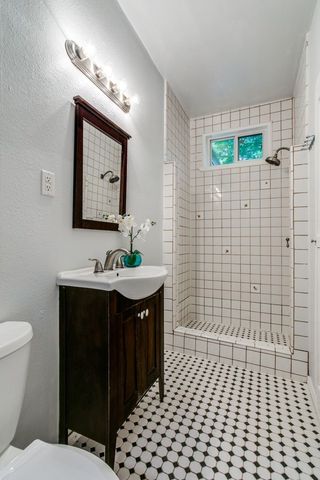 3210 Greene Avenue, Fort Worth, TX 76109