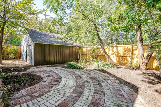 3210 Greene Avenue, Fort Worth, TX 76109