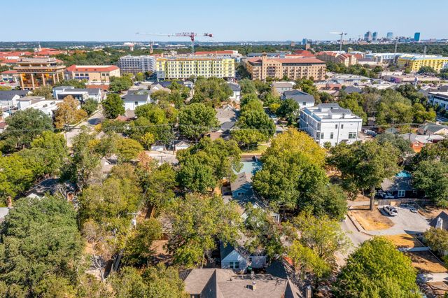 3210 Greene Avenue, Fort Worth, TX 76109