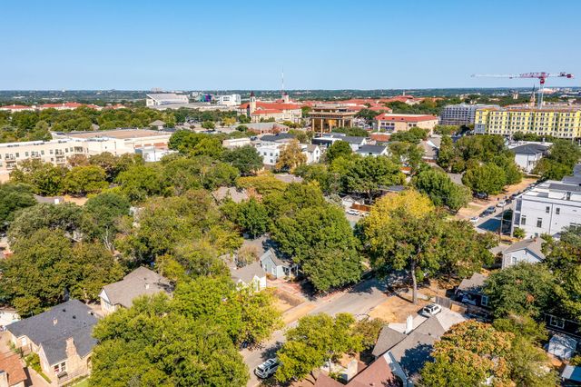 3210 Greene Avenue, Fort Worth, TX 76109