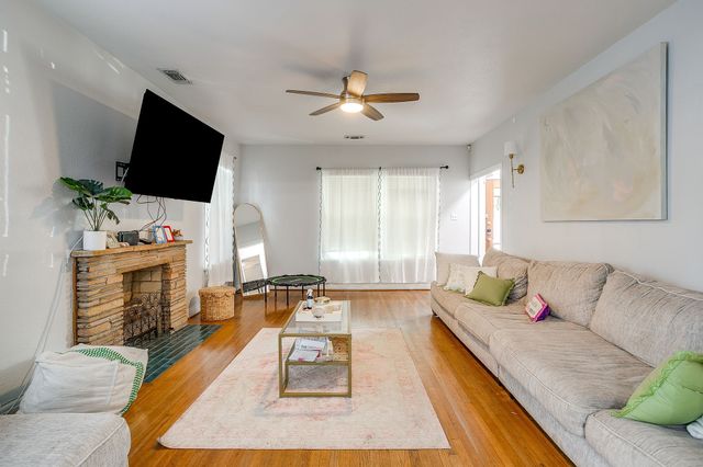 3210 Greene Avenue, Fort Worth, TX 76109