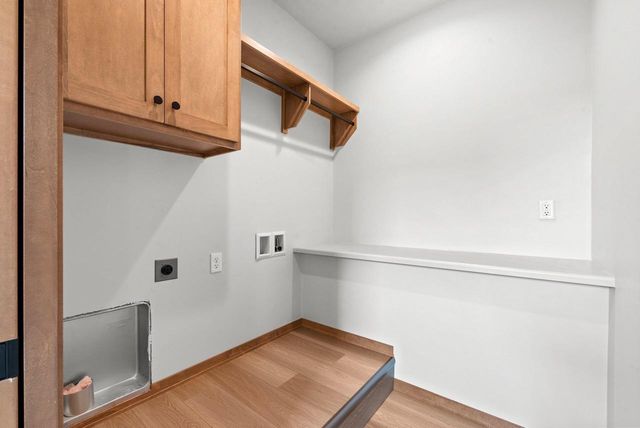 3568 BLACK SHEEP WAY, Green Bay, WI 54311