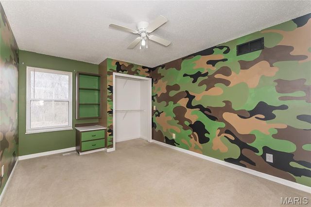 187 White Oak Estates Drive, Troy, MO 63379