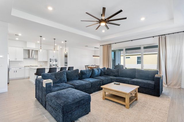 19043 BROAD SHORE Walk, Loxahatchee, FL 33470