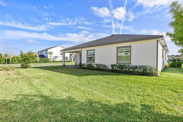 19043 BROAD SHORE Walk, Loxahatchee, FL 33470